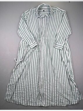 Universal Thread White and Green Striped Button-Front Top